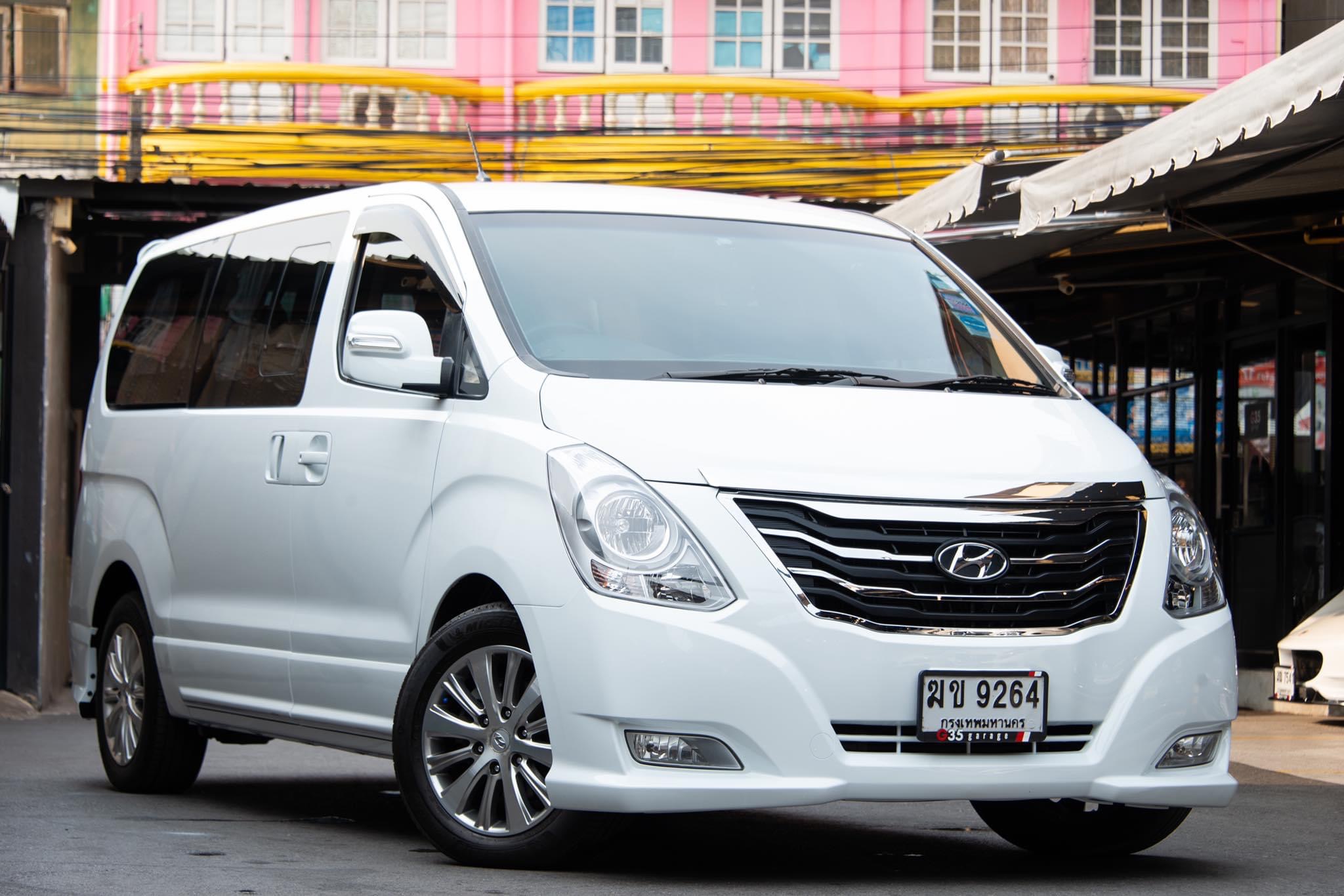 Hyundai Grand Starex ปี 2011 สีขาว (รูปที่ 2)