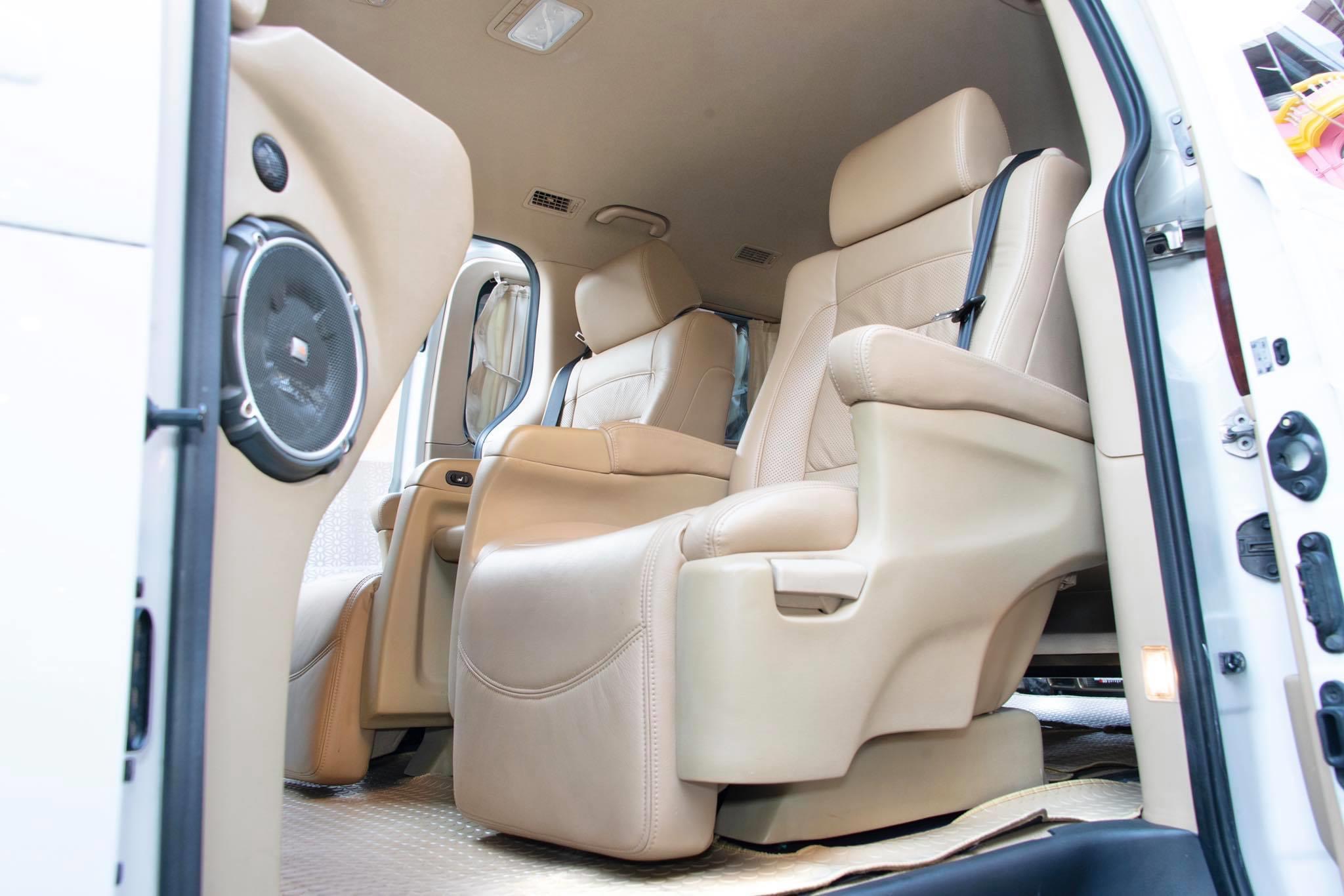 Hyundai Grand Starex ปี 2011 สีขาว (รูปที่ 16)