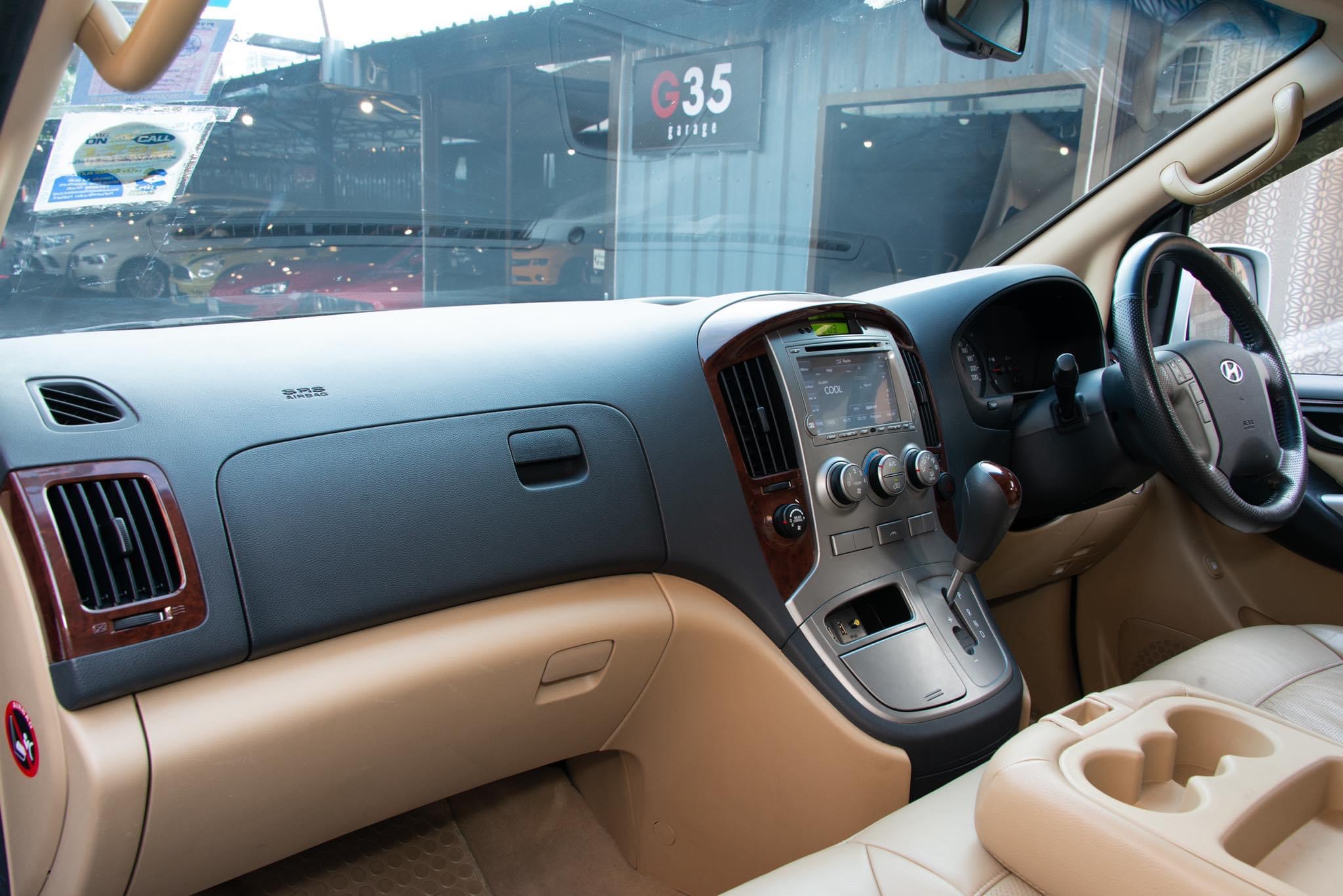 Hyundai Grand Starex ปี 2011 สีขาว (รูปที่ 12)