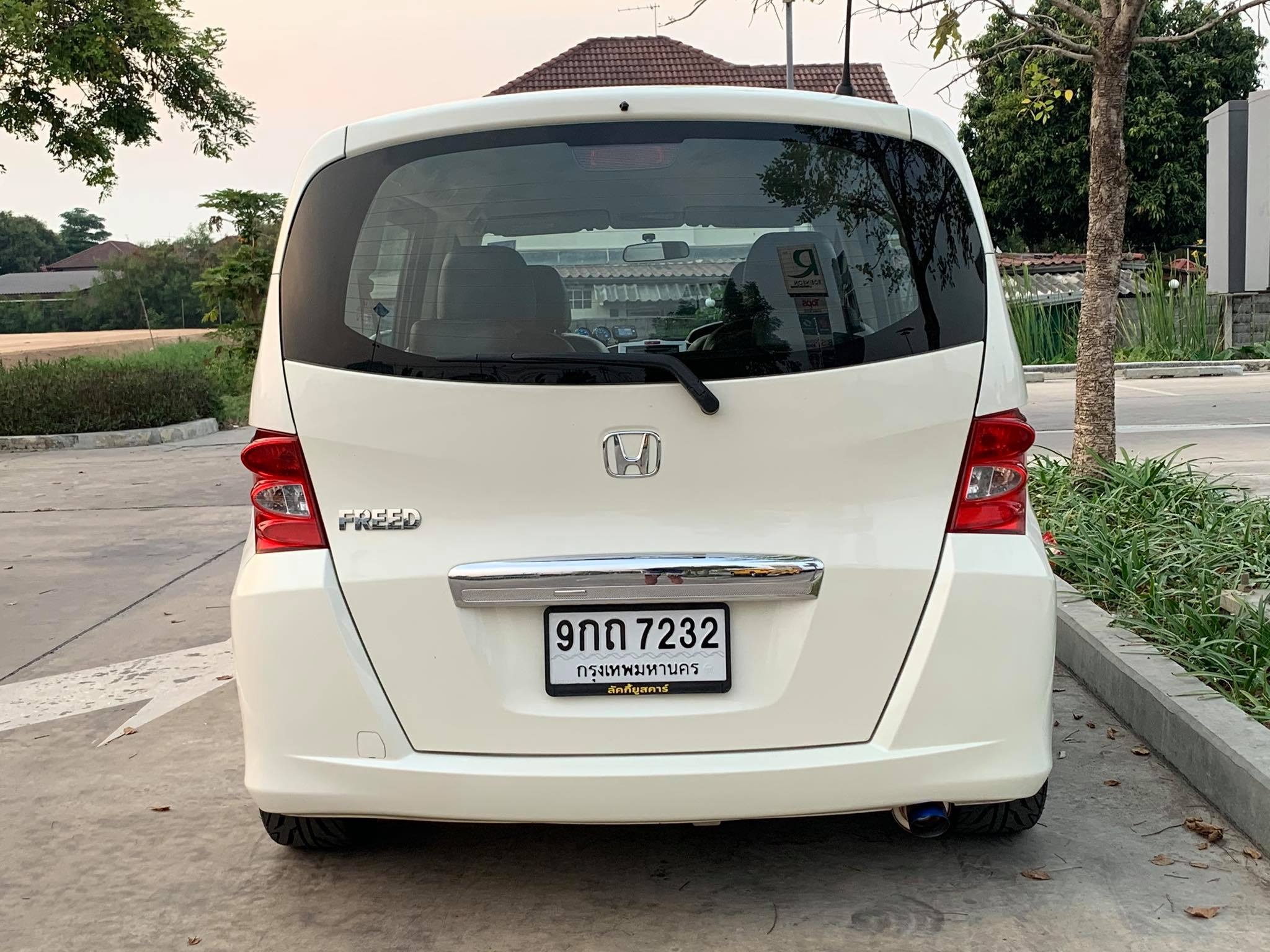 Honda Freed ปี 2012 สีขาว (รูปที่ 9)