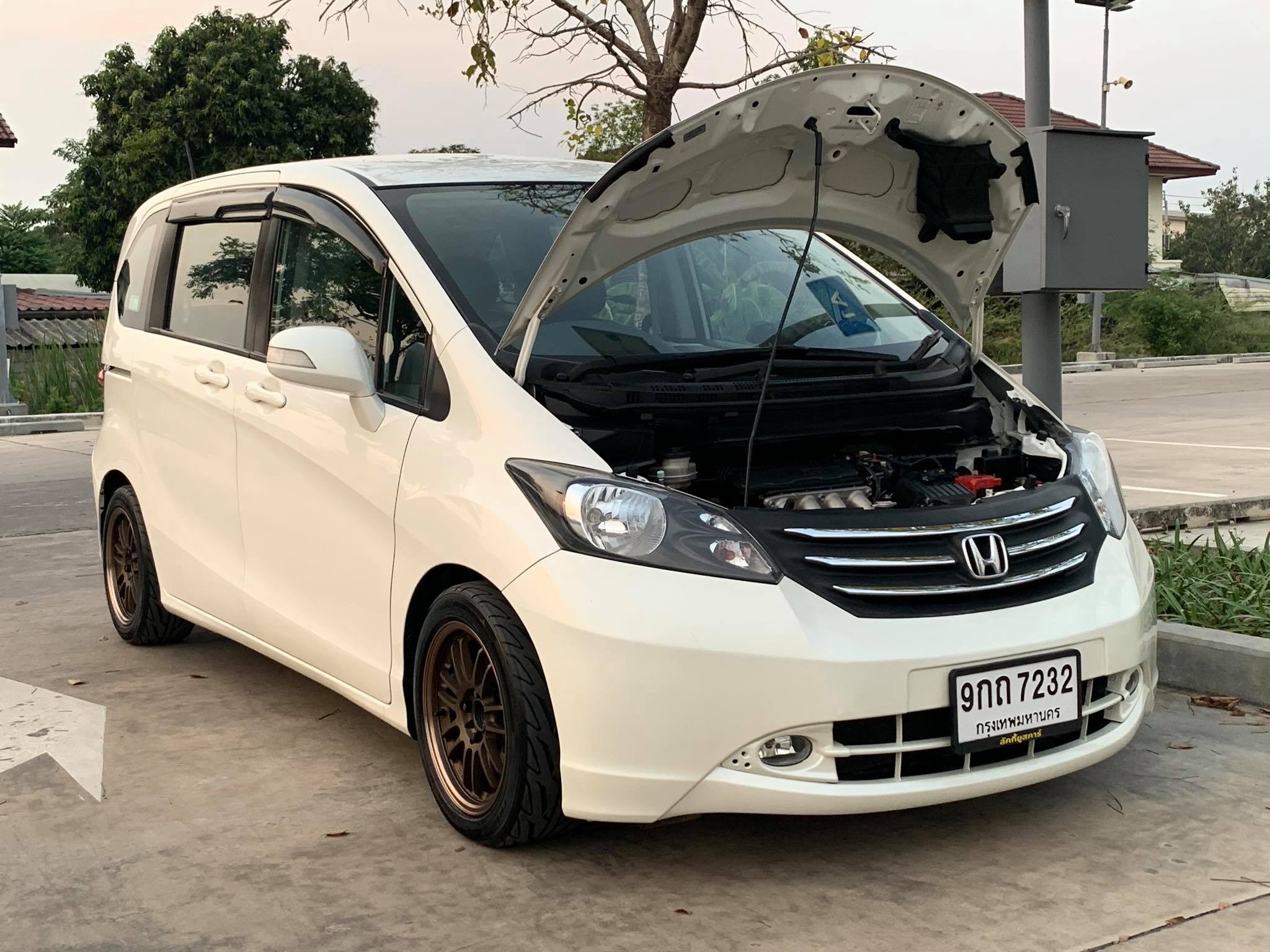 Honda Freed ปี 2012 สีขาว (รูปที่ 15)