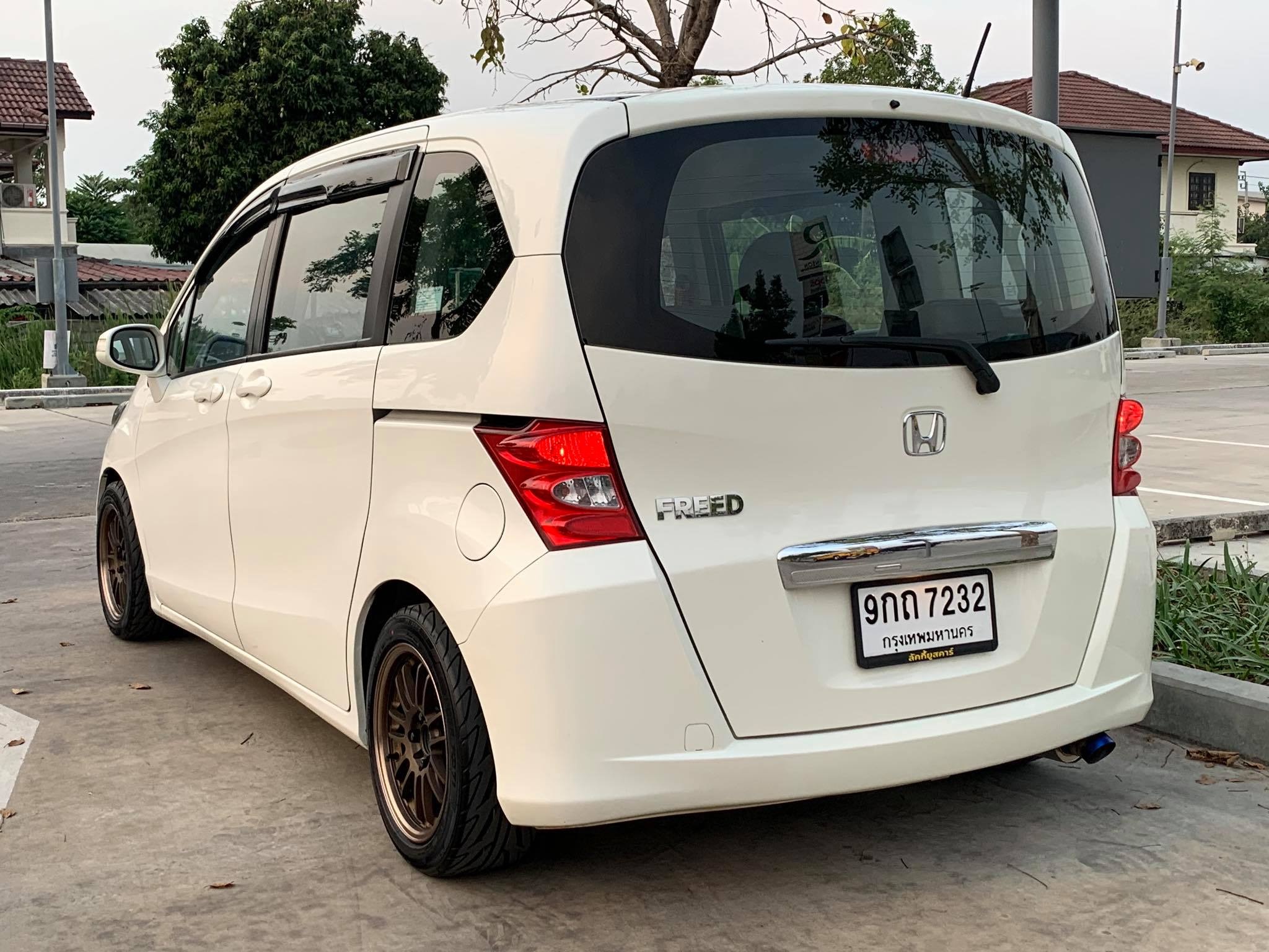 Honda Freed ปี 2012 สีขาว (รูปที่ 12)
