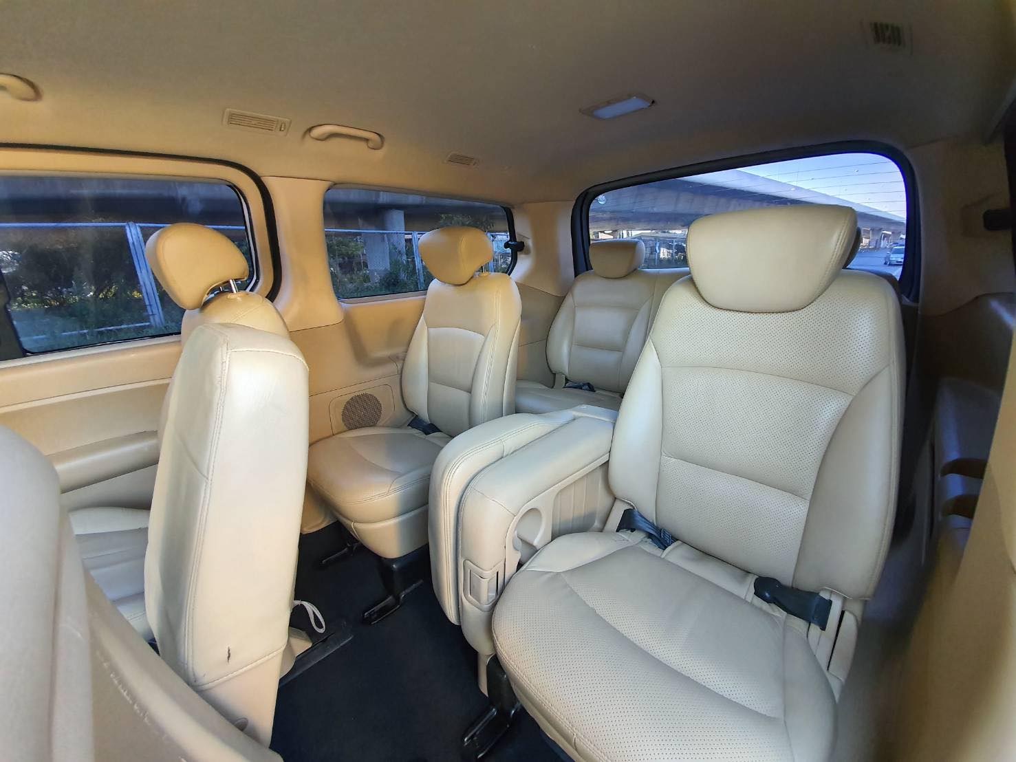 Hyundai H-1 ปี 2008 สีฟ้า (รูปที่ 10)