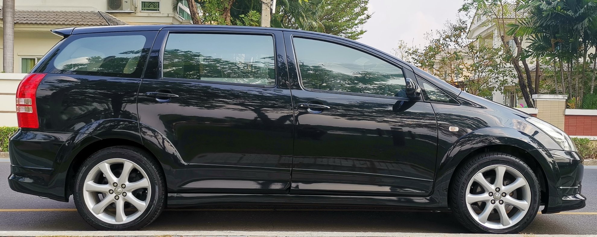 Toyota Wish ปี 2004 สีดำ (รูปที่ 9)
