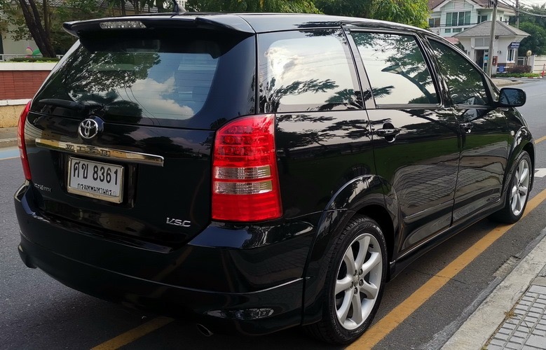 Toyota Wish ปี 2004 สีดำ (รูปที่ 2)