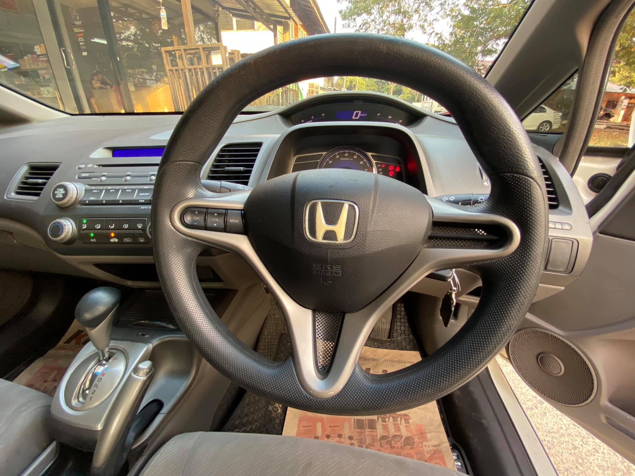 Honda Civic FD ปี 2012 สีขาว (รูปที่ 13)