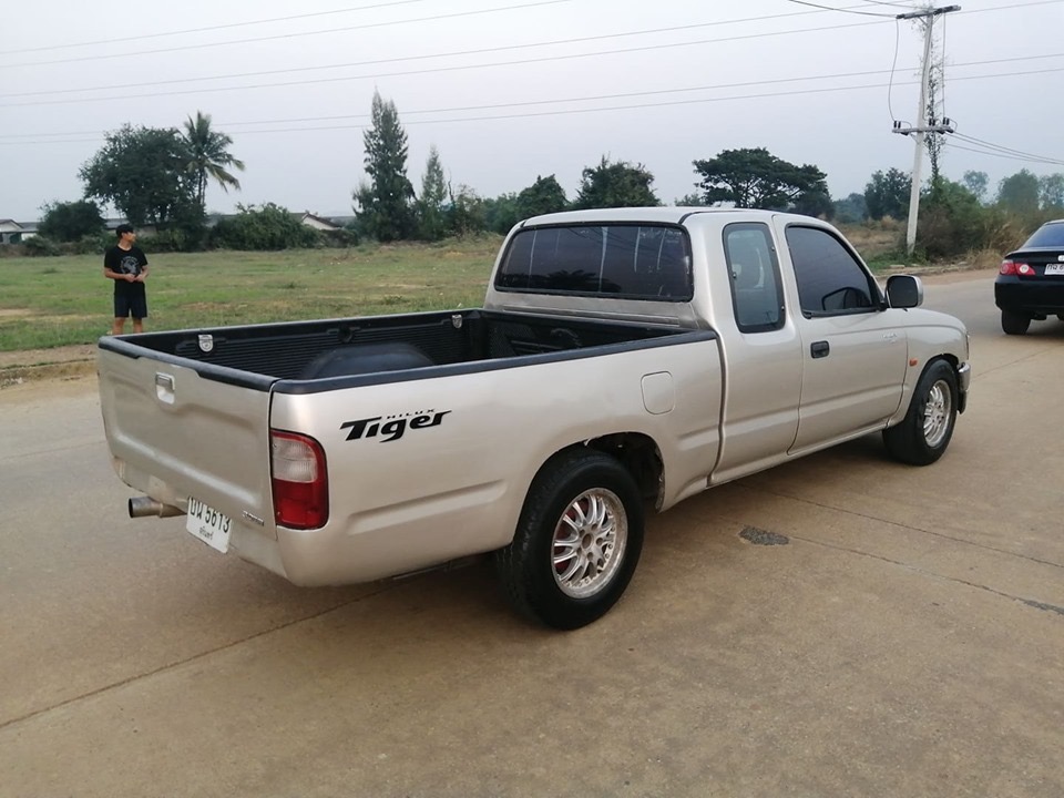 Toyota Hilux Tiger Extra cab ปี 2001 สีเงิน (รูปที่ 4)