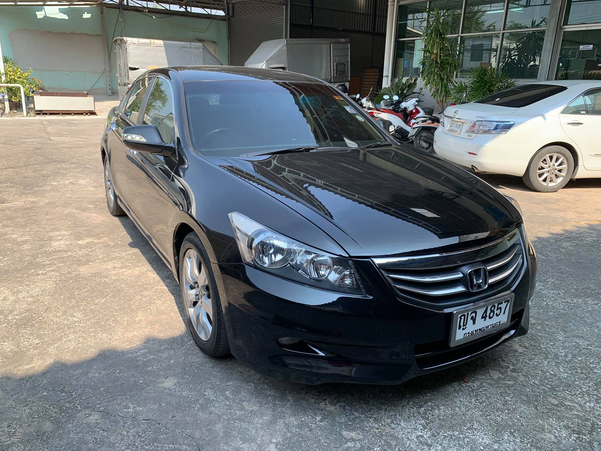 Honda Accord Gen 8 ปี 2010 สีดำ (รูปที่ 3)