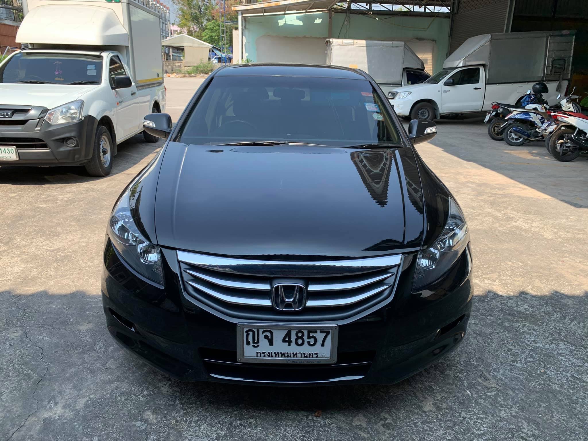 Honda Accord Gen 8 ปี 2010 สีดำ (รูปที่ 7)