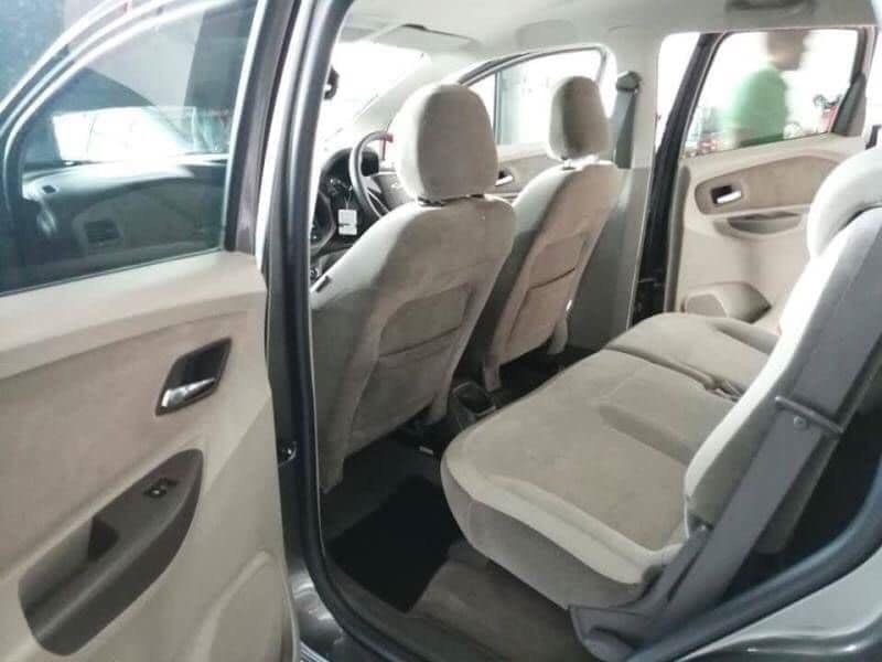 Chevrolet Spin ปี 2013 สีเทา (รูปที่ 8)