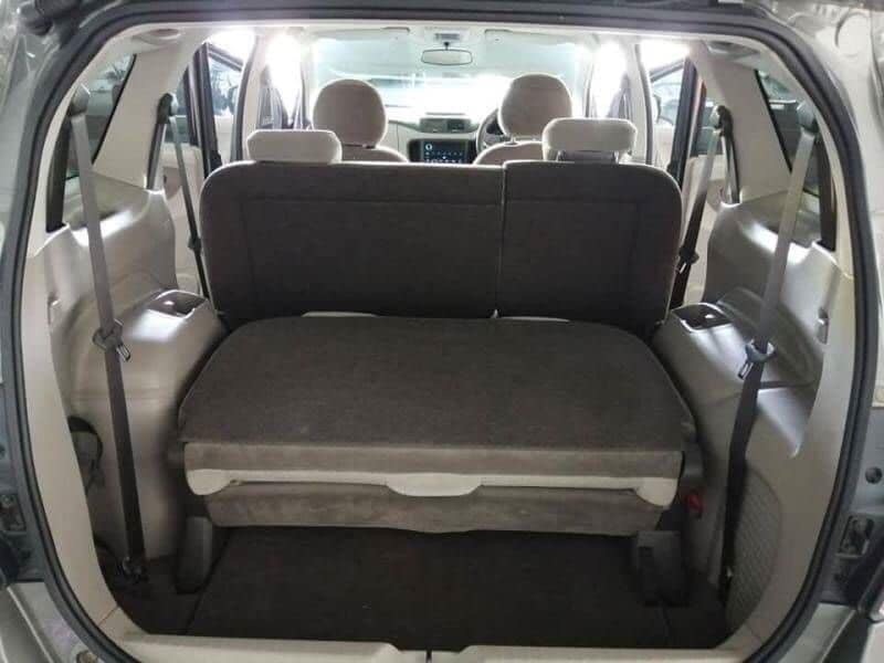Chevrolet Spin ปี 2013 สีเทา (รูปที่ 10)