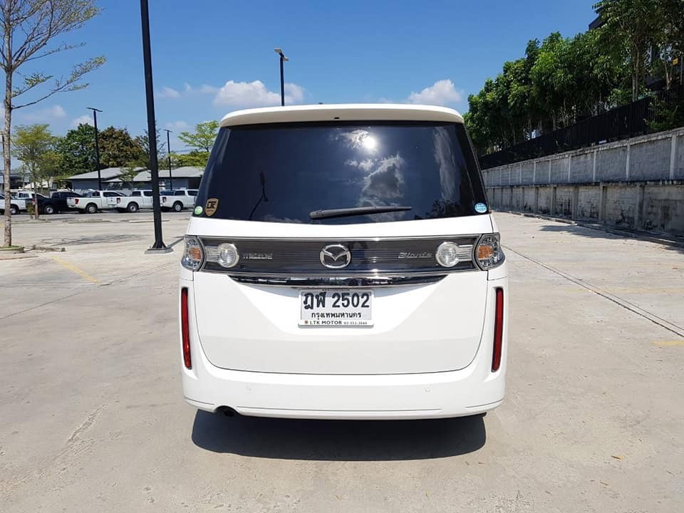 Mazda Biante ปี 2011 สีขาว (รูปที่ 18)