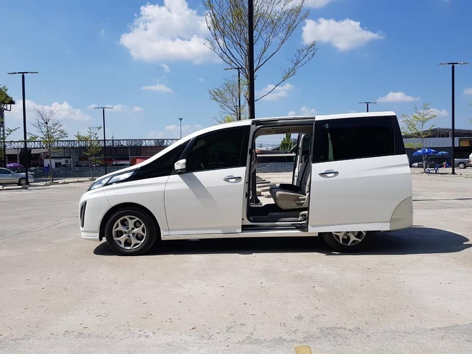 Mazda Biante ปี 2011 สีขาว (รูปที่ 19)