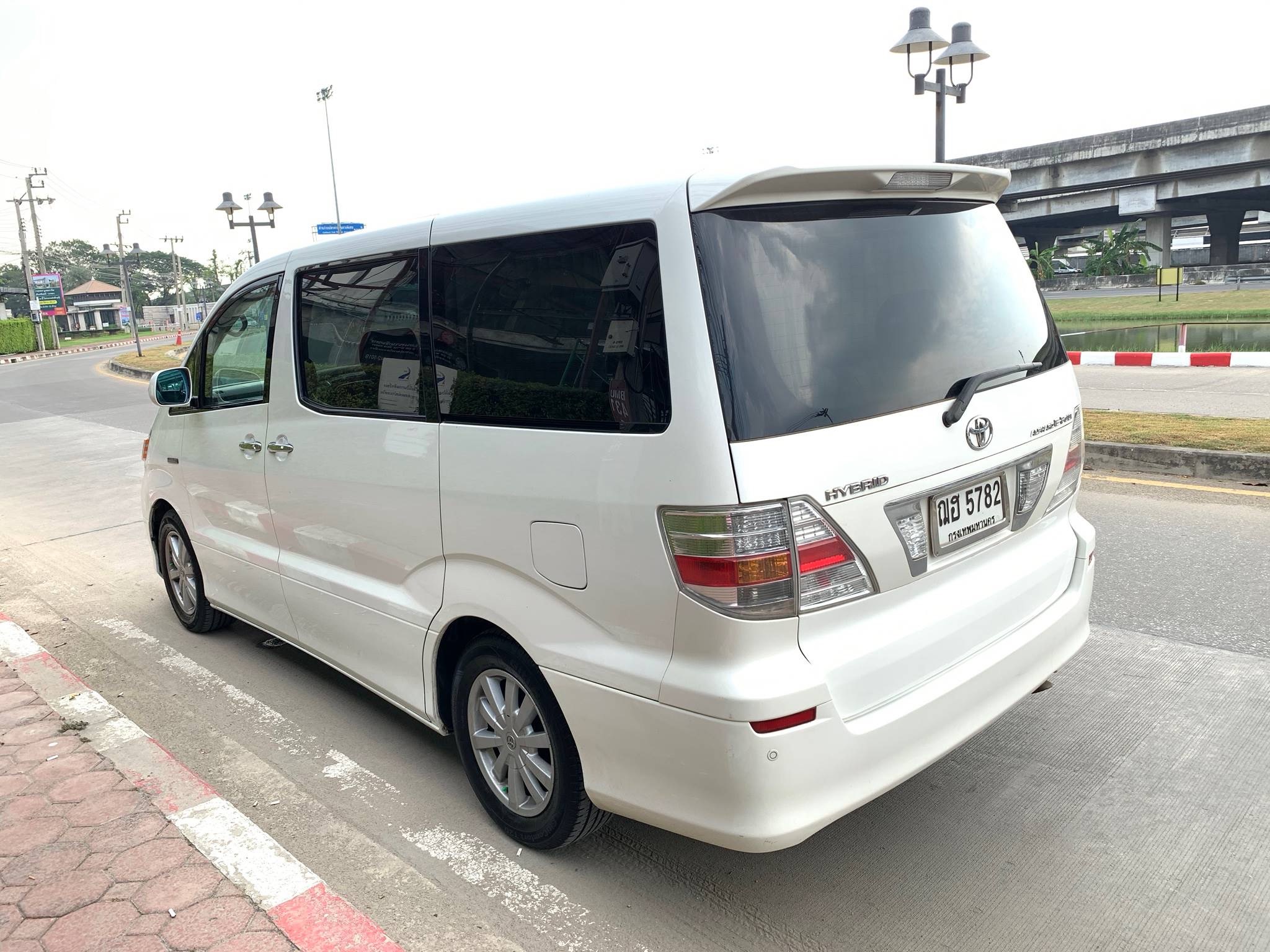 Toyota Alphard ปี 2008 สีขาว (รูปที่ 9)
