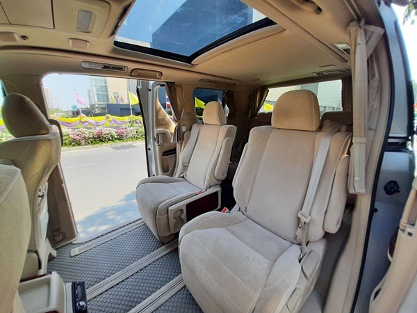 TOYOTA ALPHARD, 2.4 ปี 2009