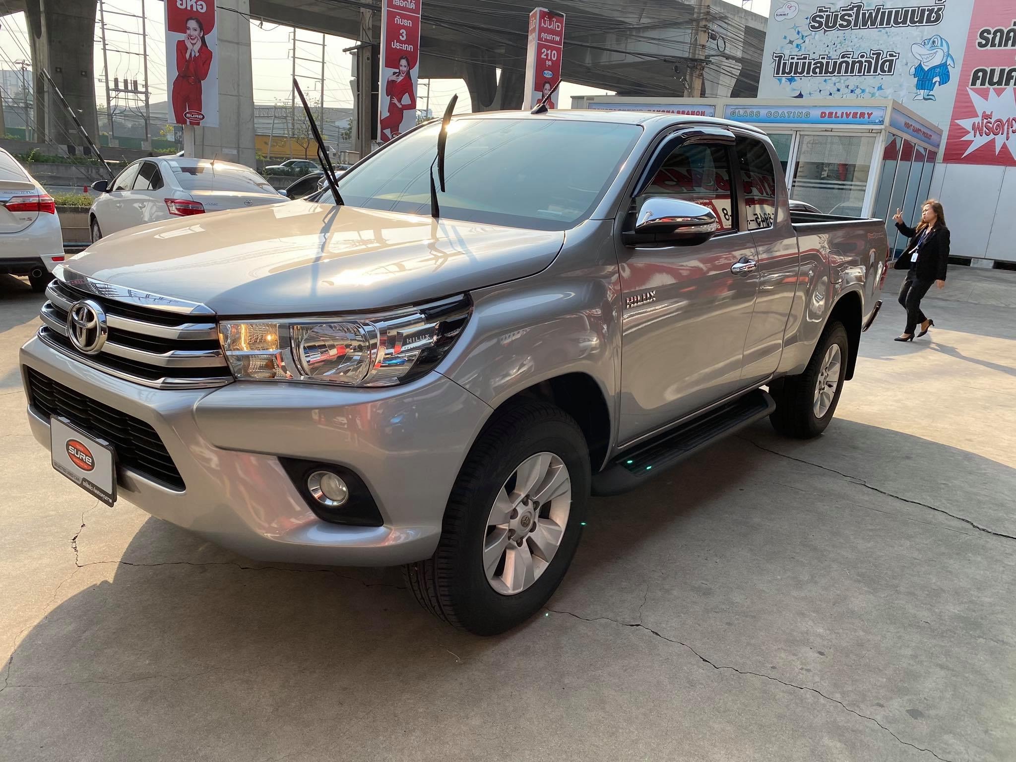Toyota Hilux Revo Prerunner (Cab) ปี 2015 สีเงิน (รูปที่ 3)