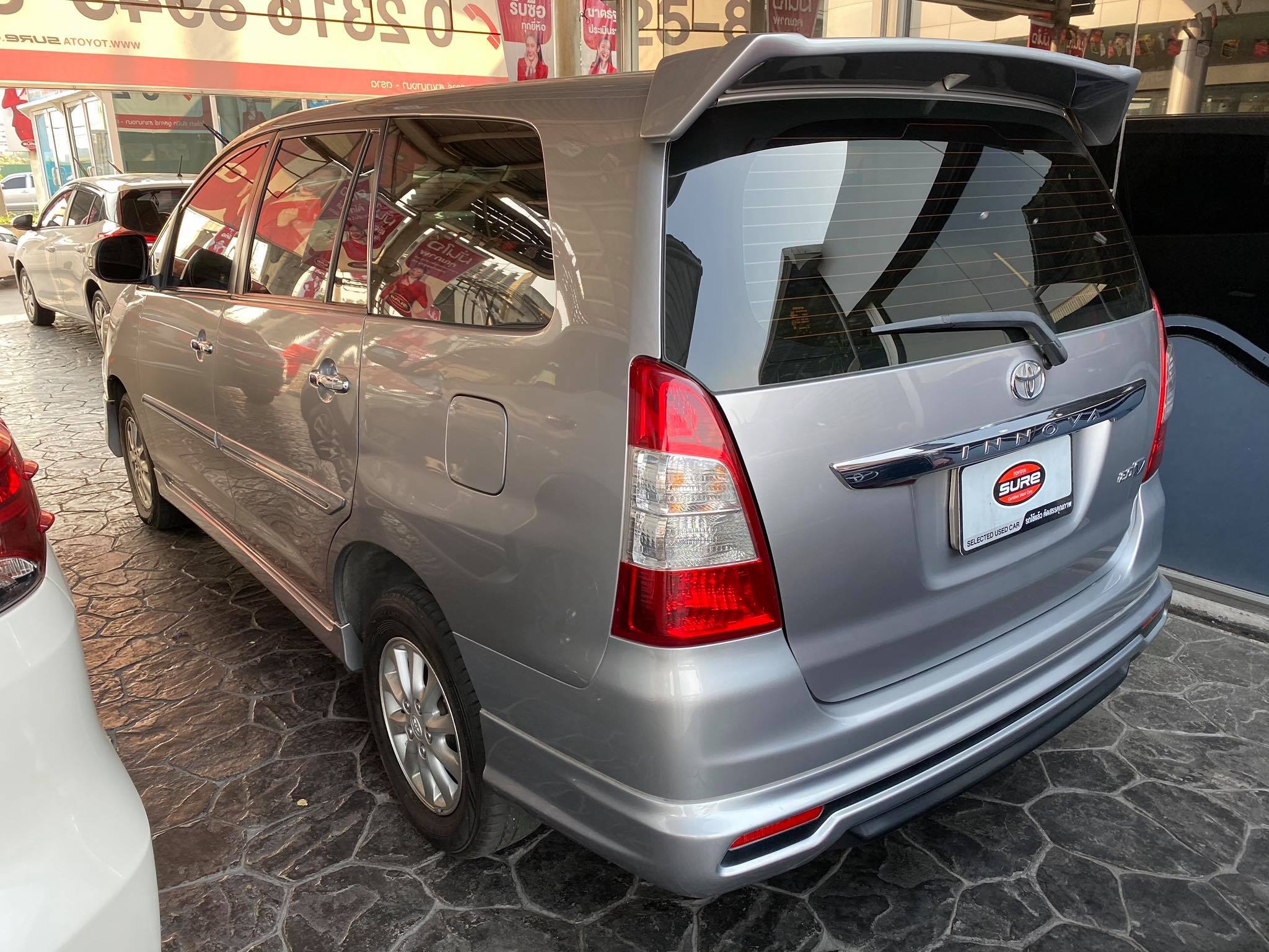 TOYOTA S INNOVA 2.0 V A/T