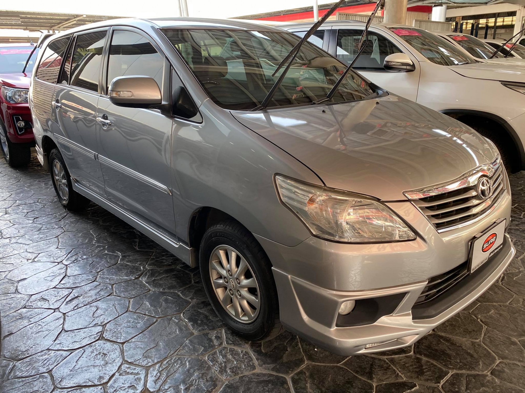 TOYOTA S INNOVA 2.0 V A/T