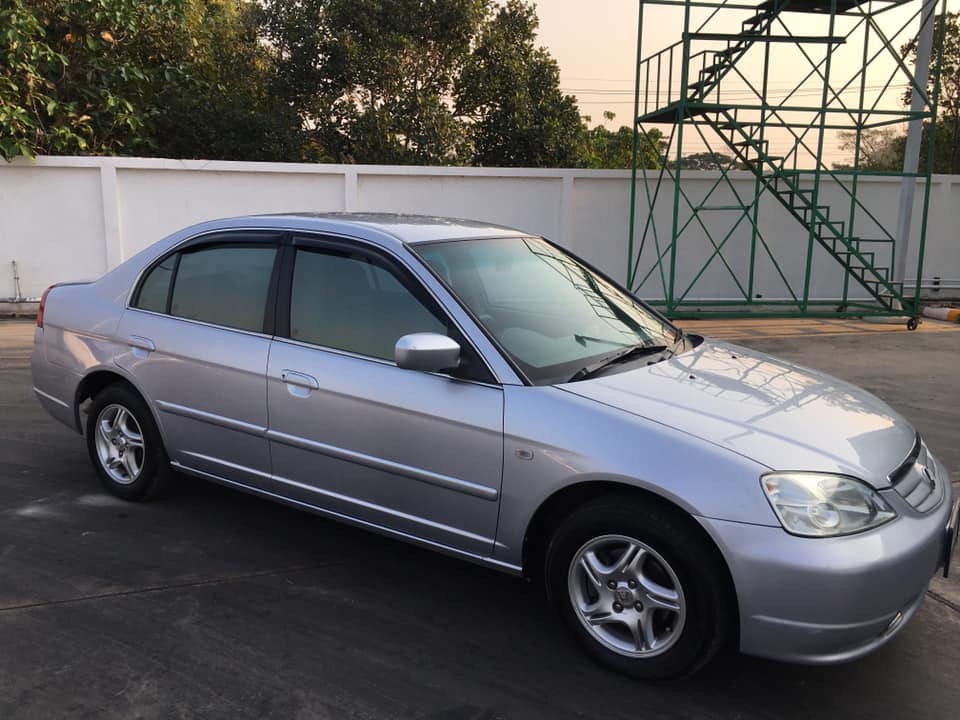 Honda Civic ES (Dimension) ปี 2002 สีเงิน (รูปที่ 2)