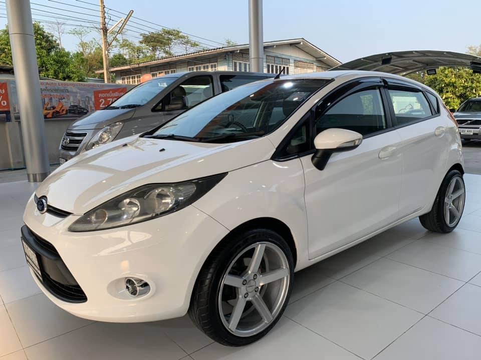 Ford Fiesta ปี 2012 สีขาว (รูปที่ 5)