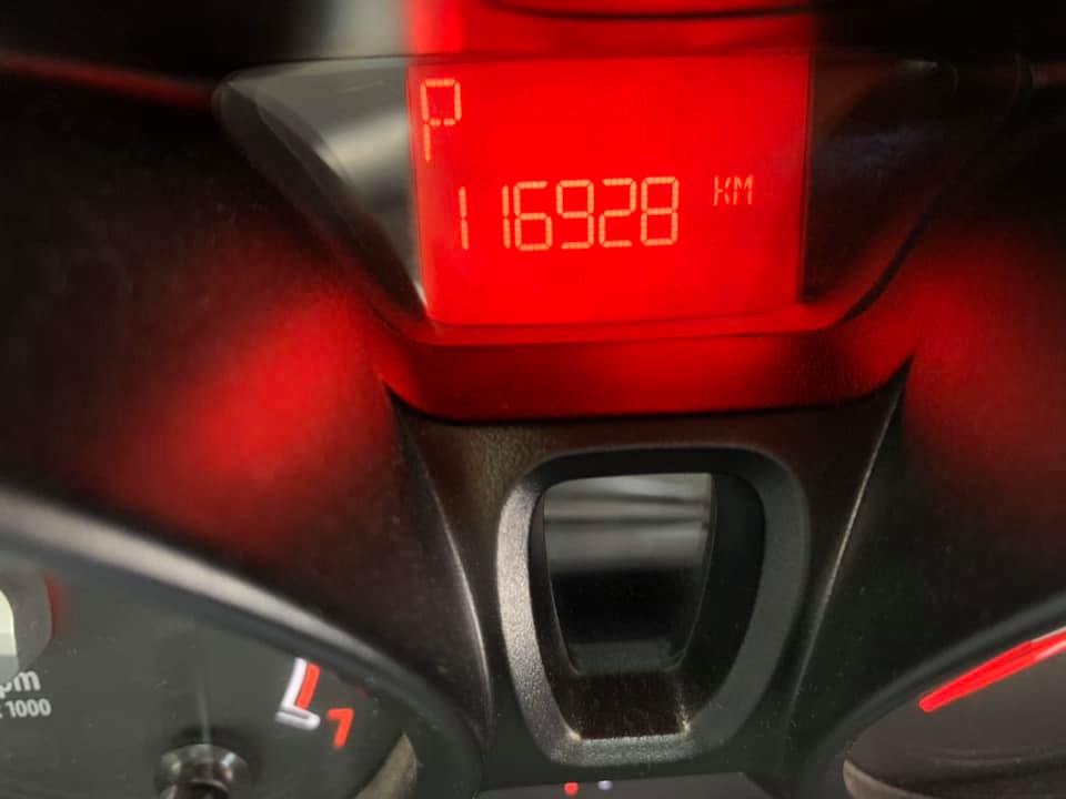 Ford Fiesta ปี 2012 สีขาว (รูปที่ 9)