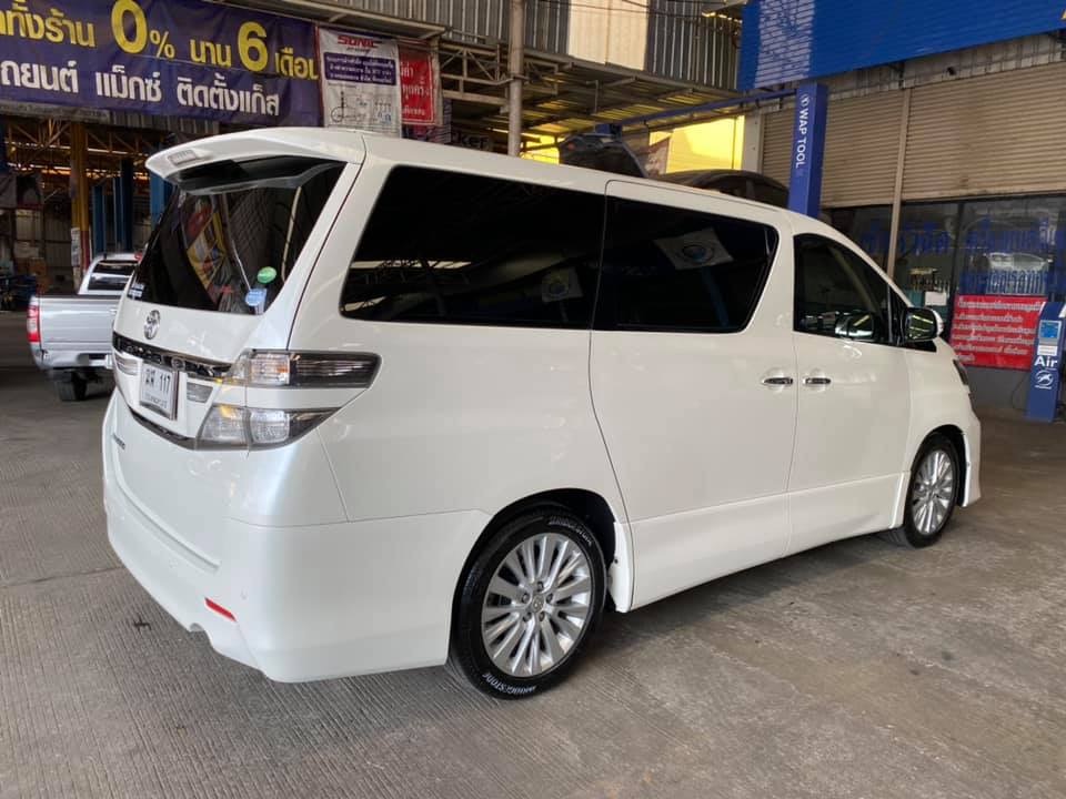 Toyota Vellfire ปี 2015 สีขาว (รูปที่ 4)