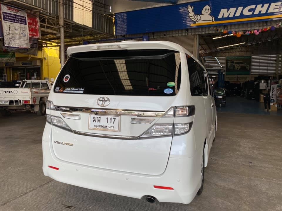 Toyota Vellfire ปี 2015 สีขาว (รูปที่ 6)