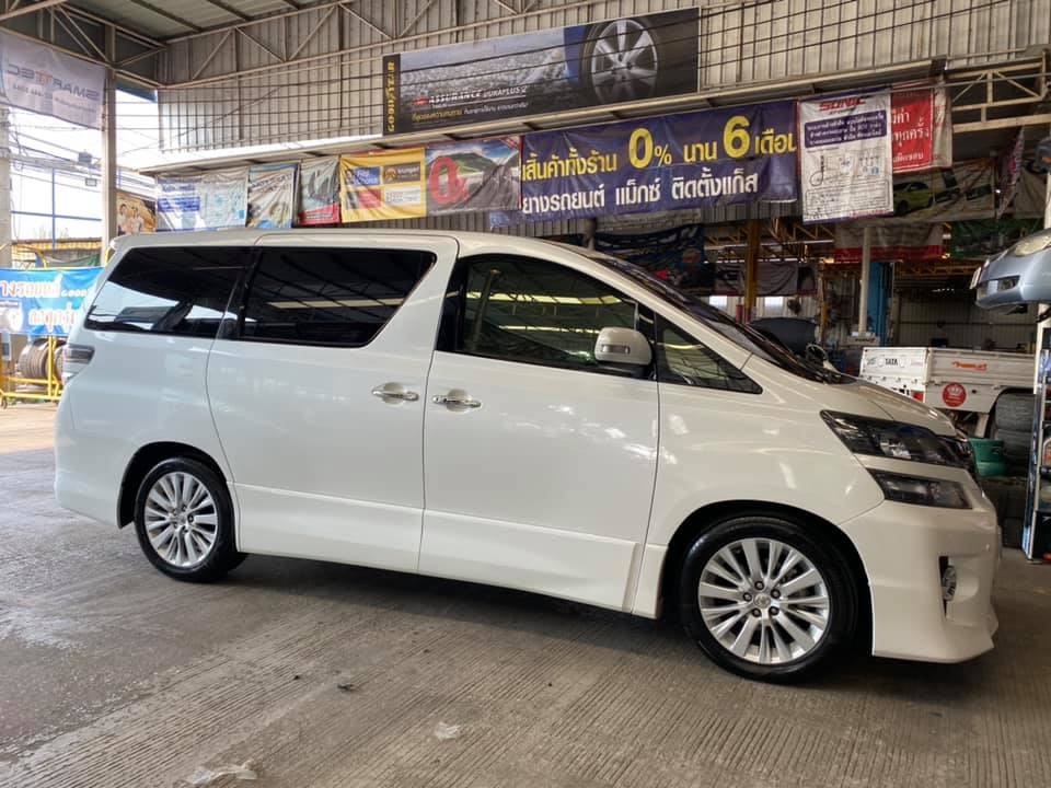 Toyota Vellfire ปี 2015 สีขาว (รูปที่ 2)