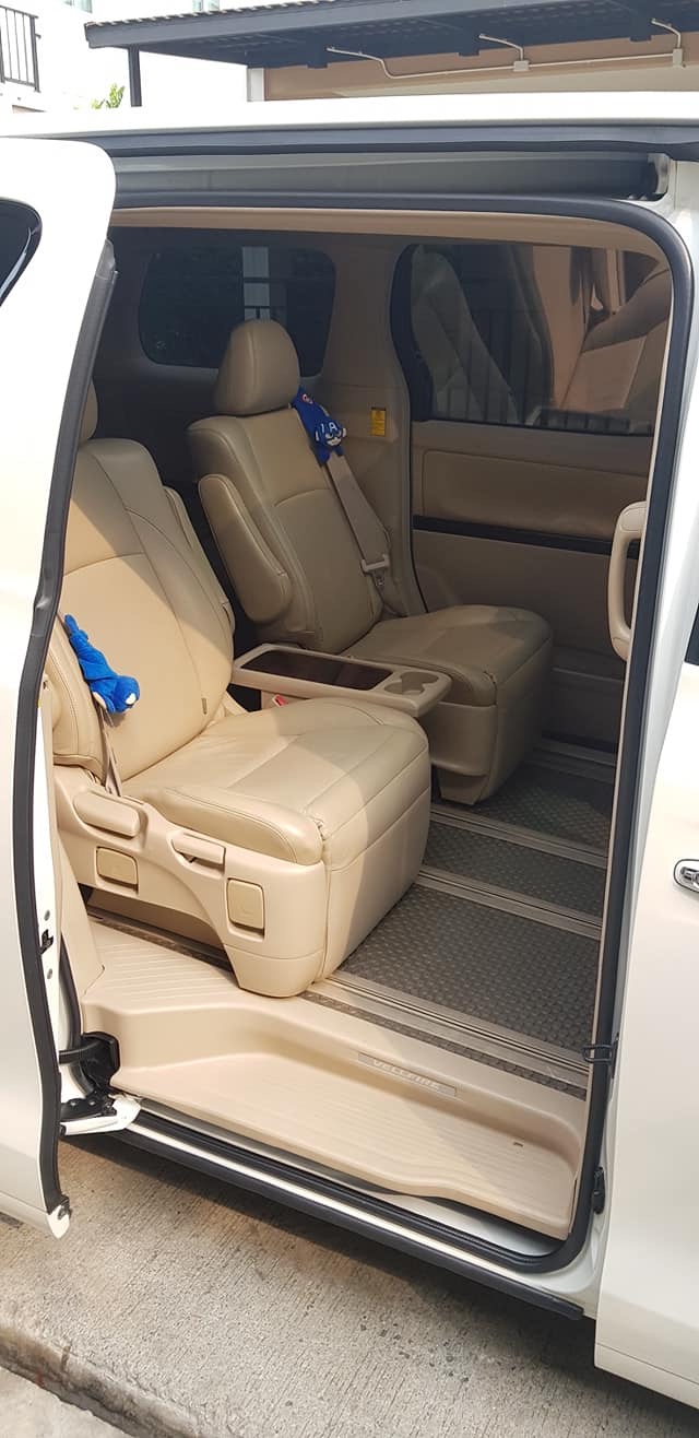 Toyota Vellfire ปี 2012 สีขาว (รูปที่ 43)