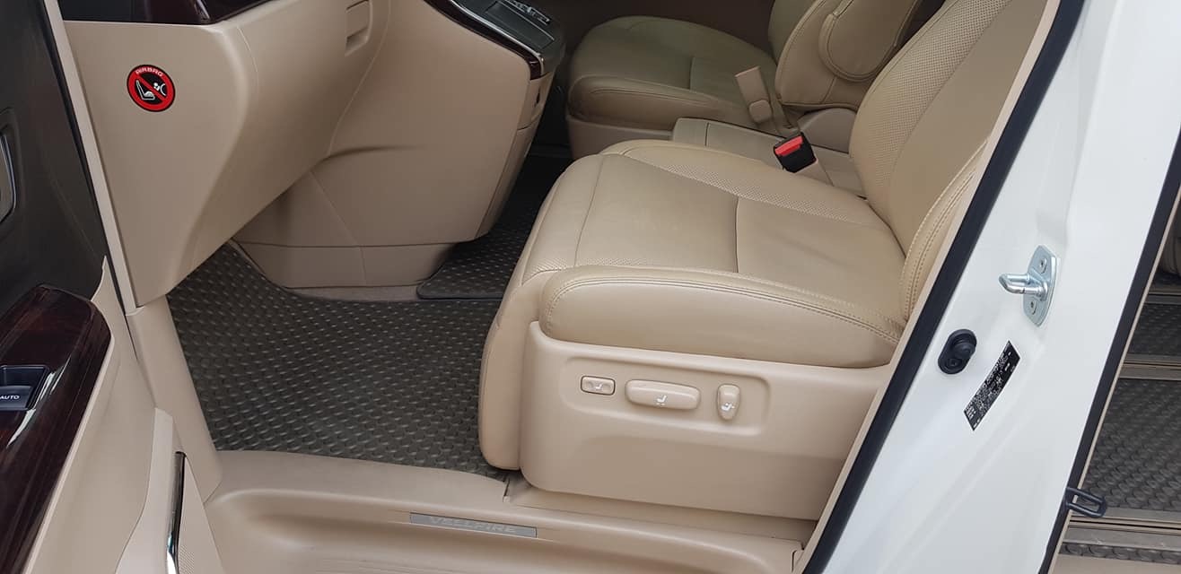 Toyota Vellfire ปี 2012 สีขาว (รูปที่ 16)