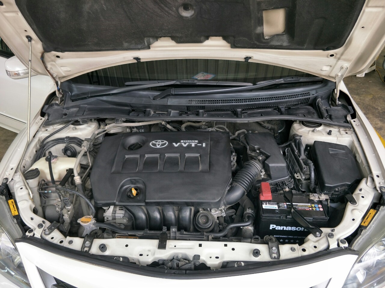 Toyota Corolla Altis ปี 2011 สีขาว (รูปที่ 4)