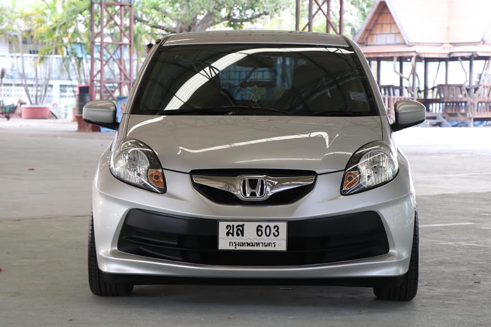 Honda Brio ปี 2012 สีเงิน (รูปที่ 17)