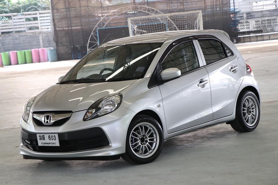 Honda Brio ปี 2012 สีเงิน (รูปที่ 20)