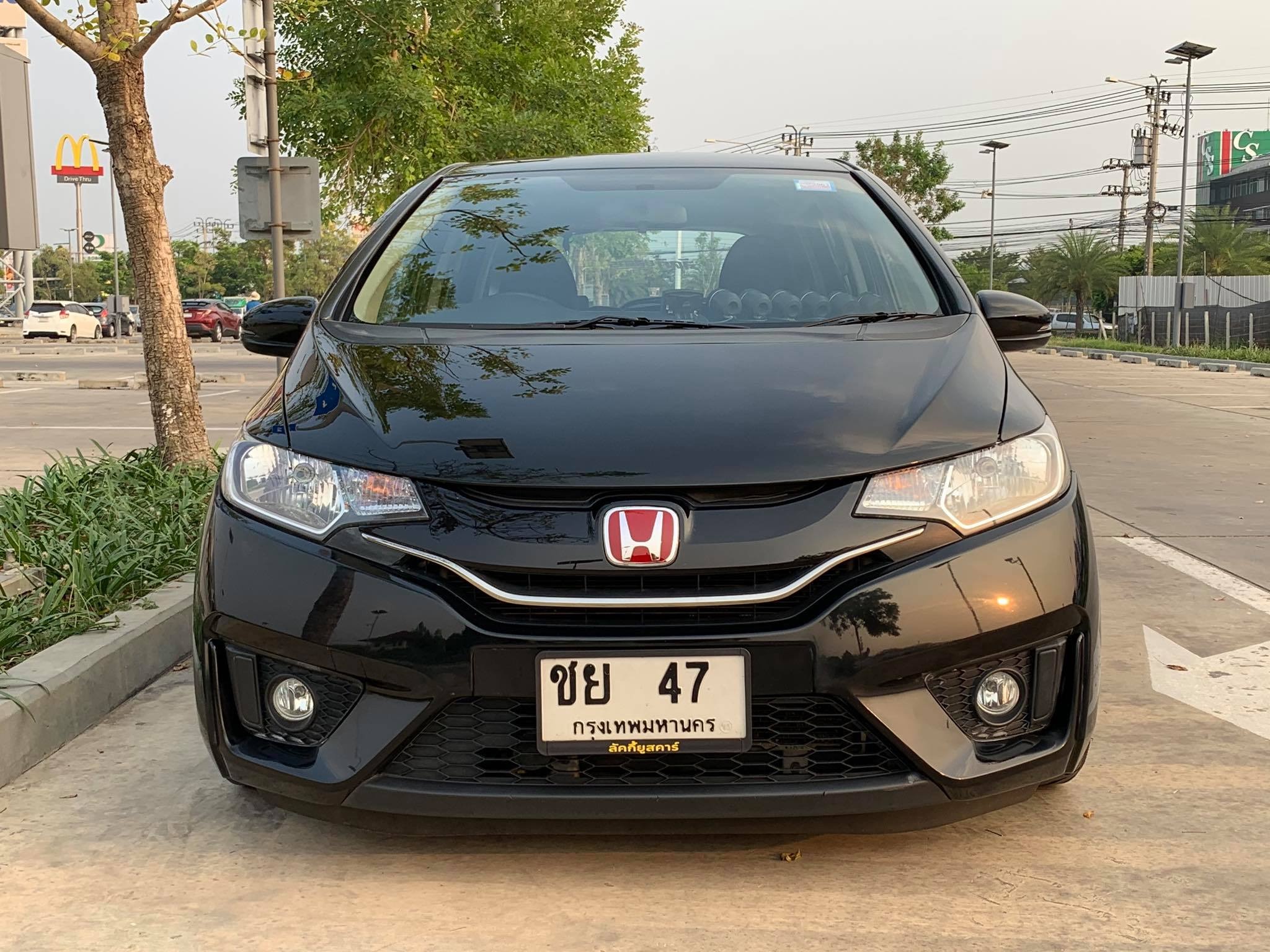 Honda Jazz GK ปี 2016 สีดำ (รูปที่ 6)