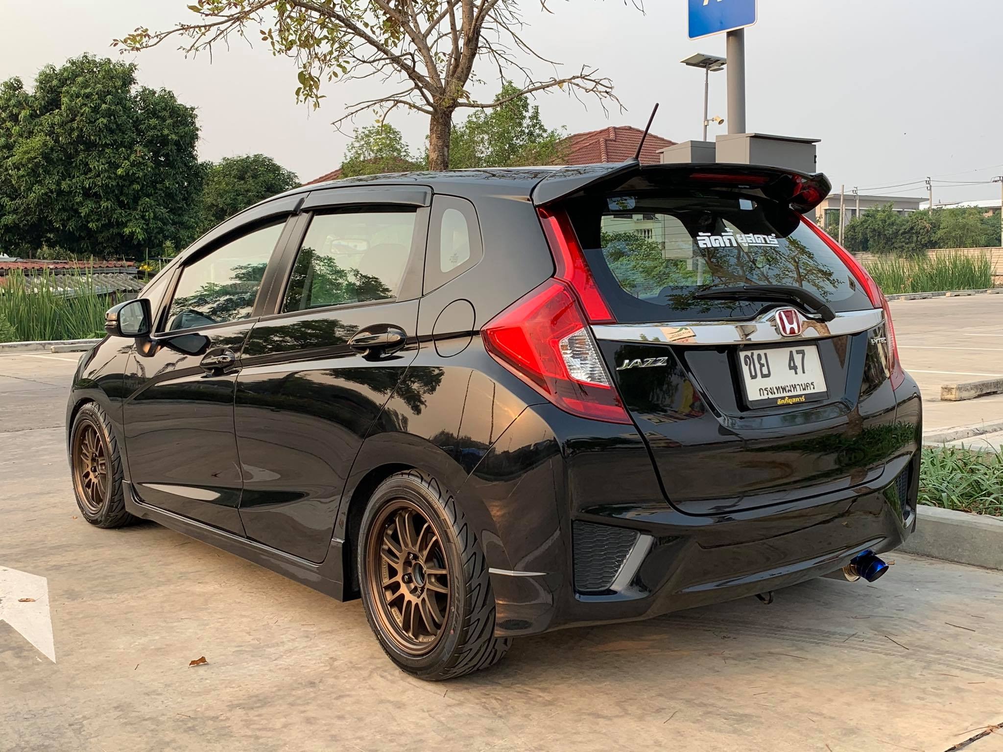 Honda Jazz GK ปี 2016 สีดำ (รูปที่ 13)