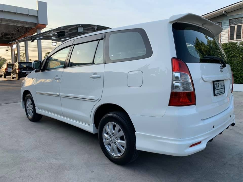 Toyota Innova ปี 2014 สีขาว (รูปที่ 4)