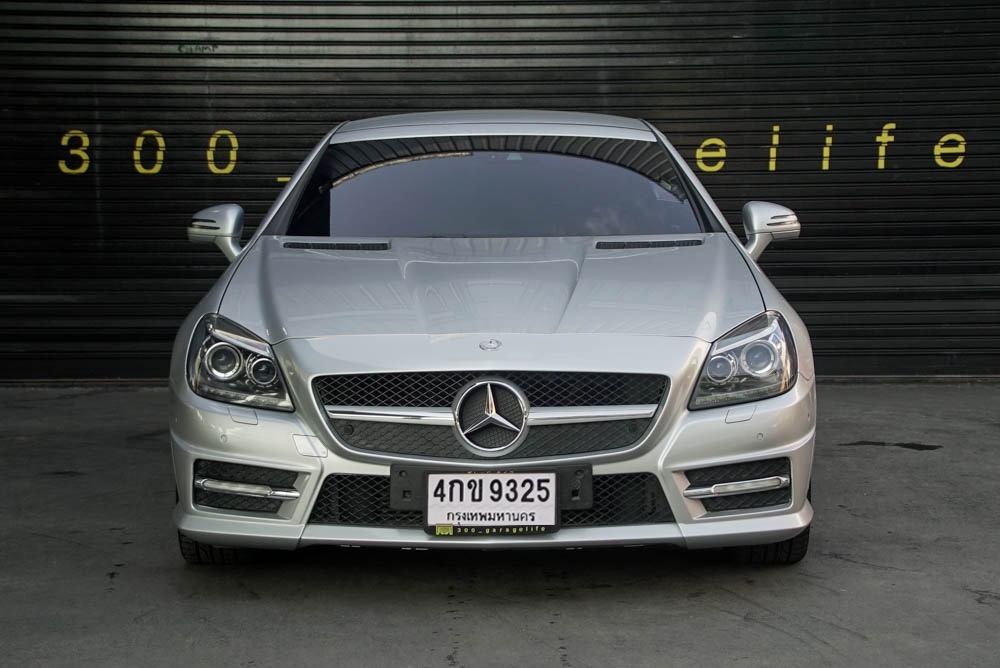 Mercedes-Benz SLK-Class R172 SLK200 ปี 2011 สีเงิน (รูปที่ 7)