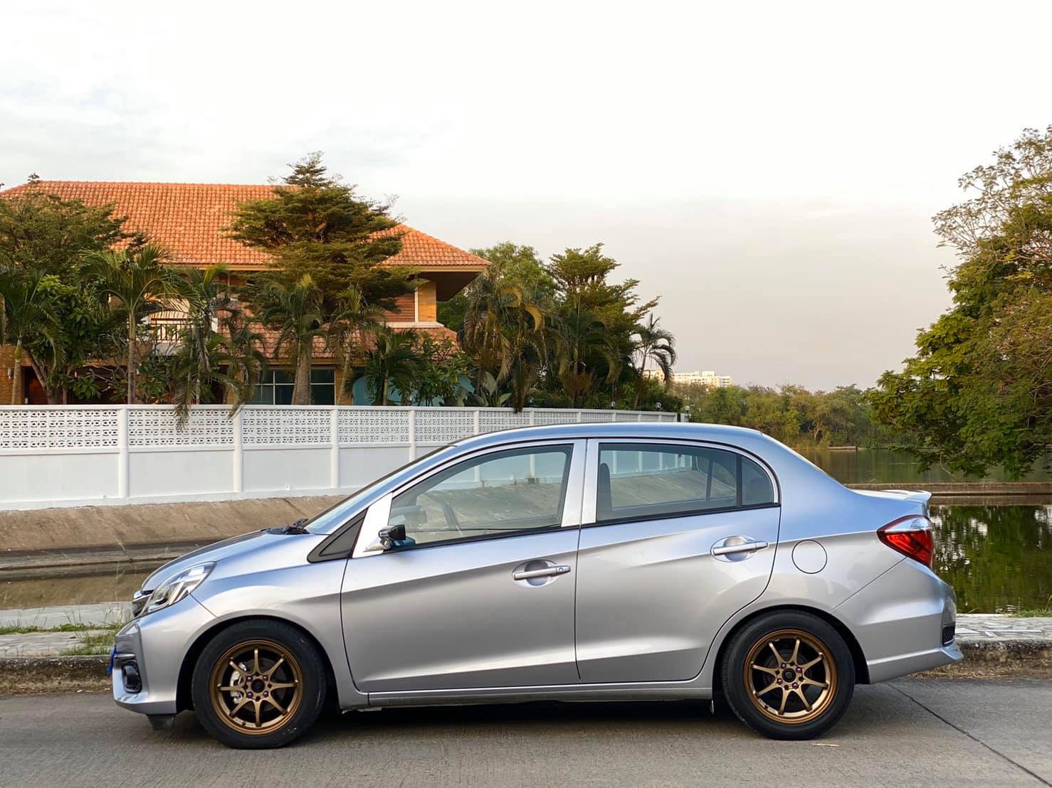 Honda Brio Amaze ปี 2017 สีเงิน (รูปที่ 6)