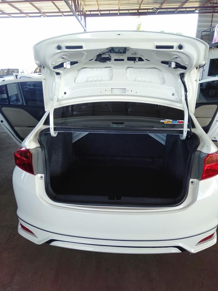 Honda City ปี 2014 สีเงิน (รูปที่ 6)