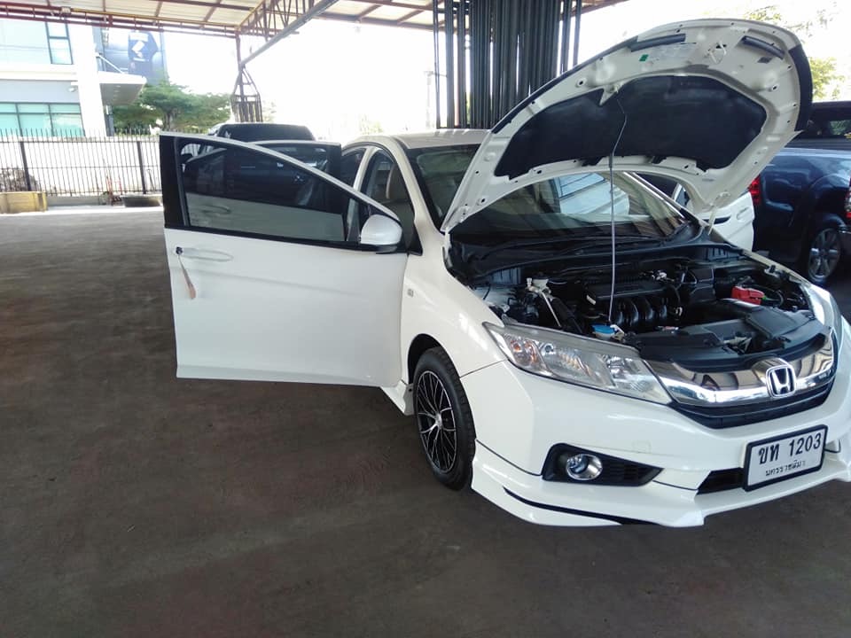 Honda City ปี 2014 สีเงิน (รูปที่ 5)
