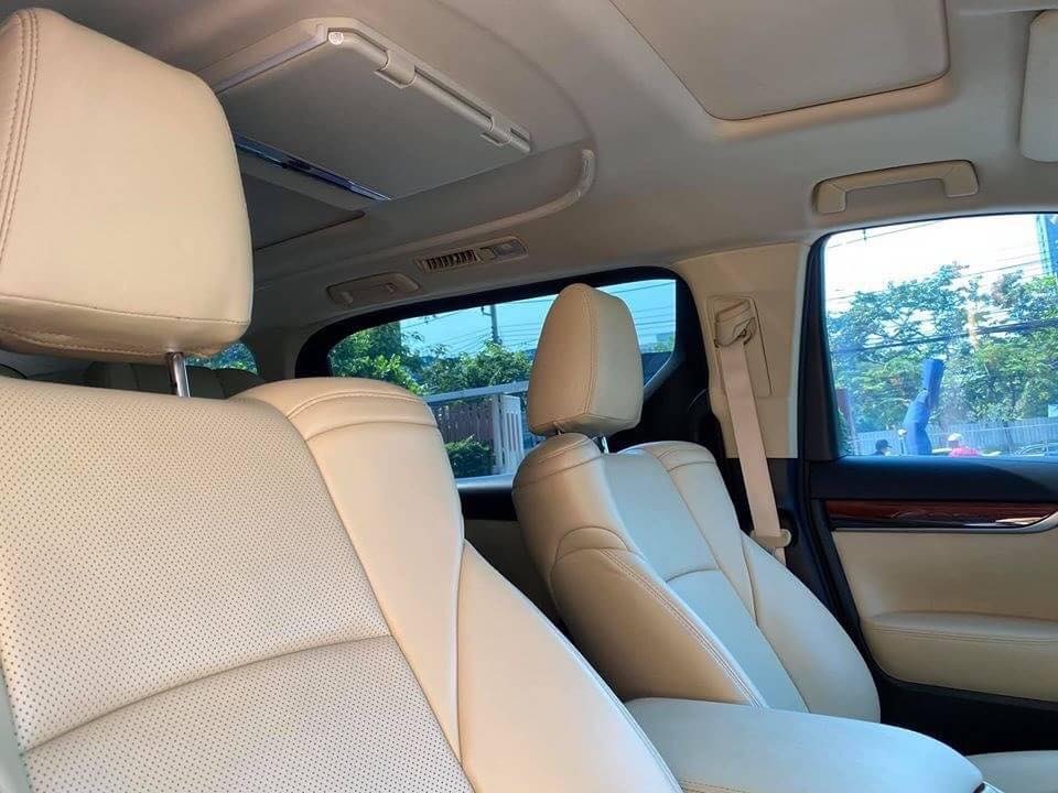 Toyota Vellfire ปี 2017 สีขาว (รูปที่ 8)