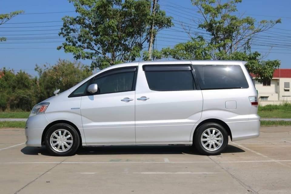 Toyota Alphard ปี 2005 สีเงิน (รูปที่ 2)