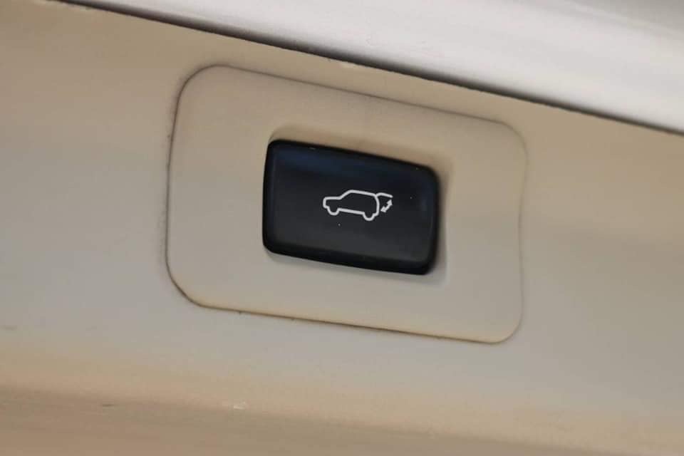 Toyota Alphard ปี 2005 สีเงิน (รูปที่ 8)