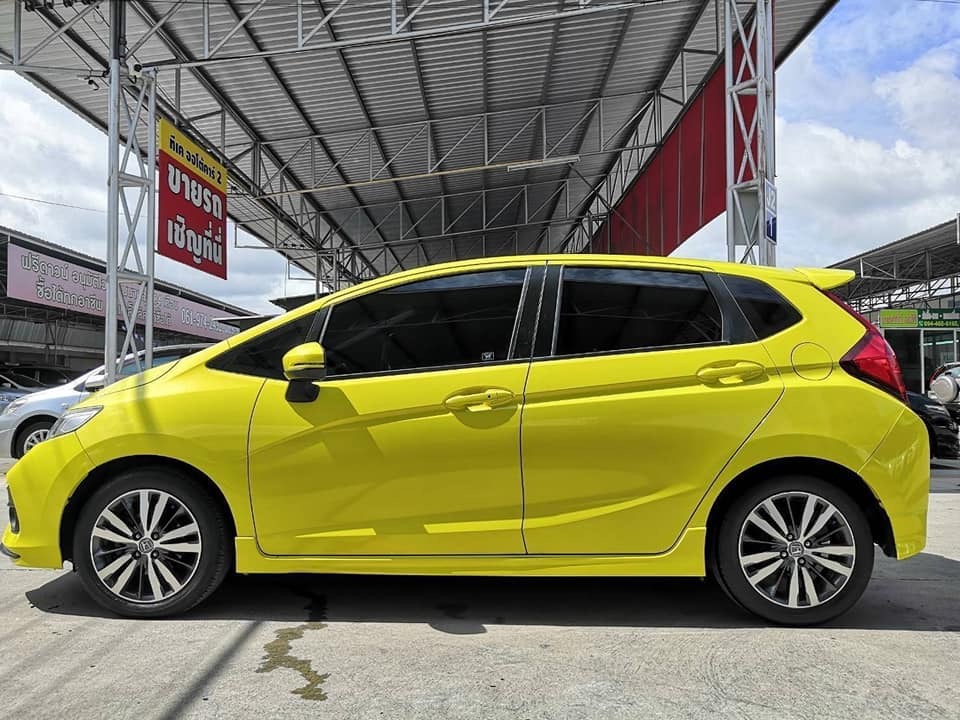 Honda Jazz GK ปี 2014 สีเหลือง