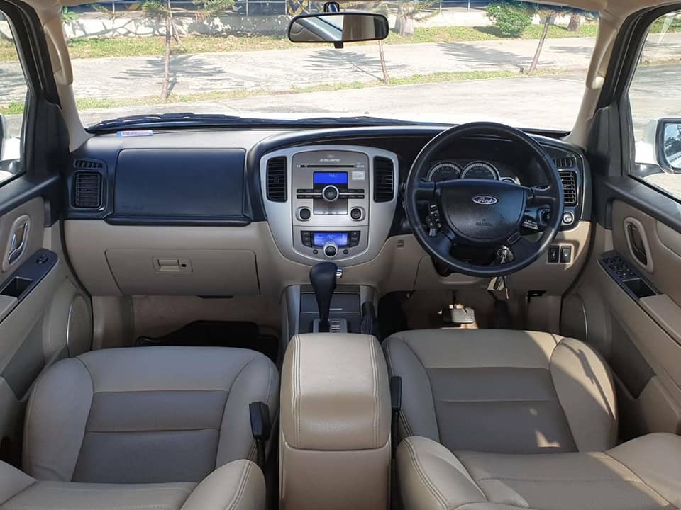 Ford Escape ปี 2014 สีขาว (รูปที่ 9)