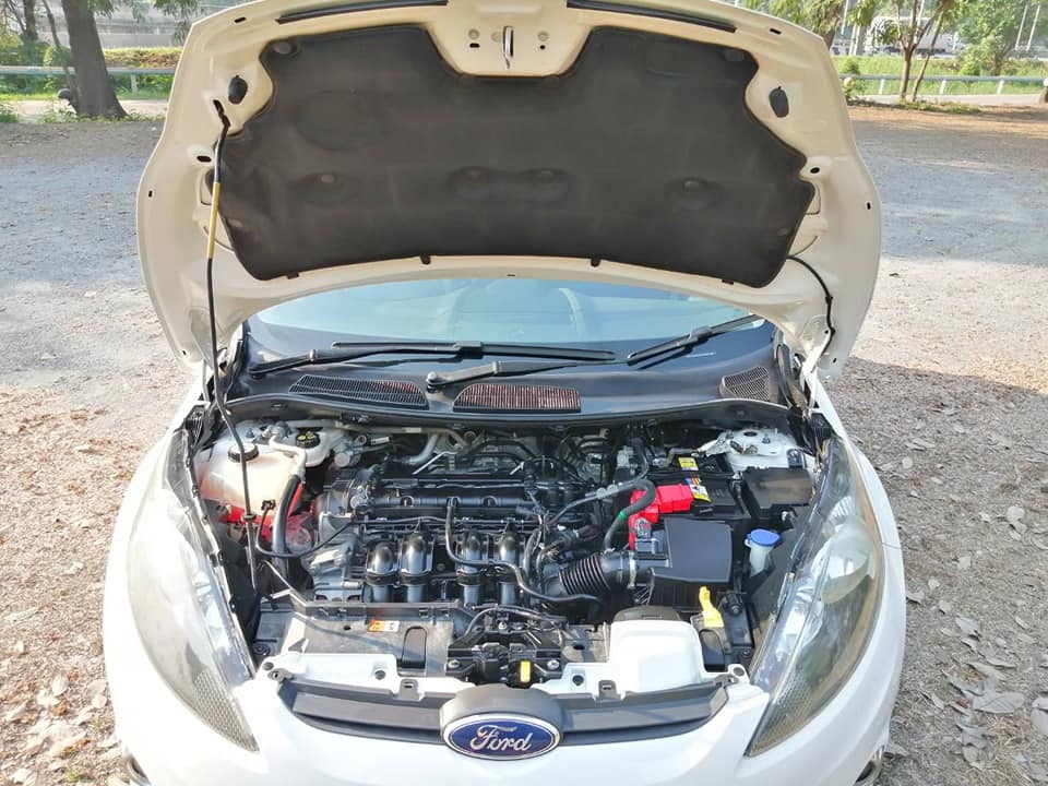 Ford Fiesta ปี 2012 สีขาว (รูปที่ 14)