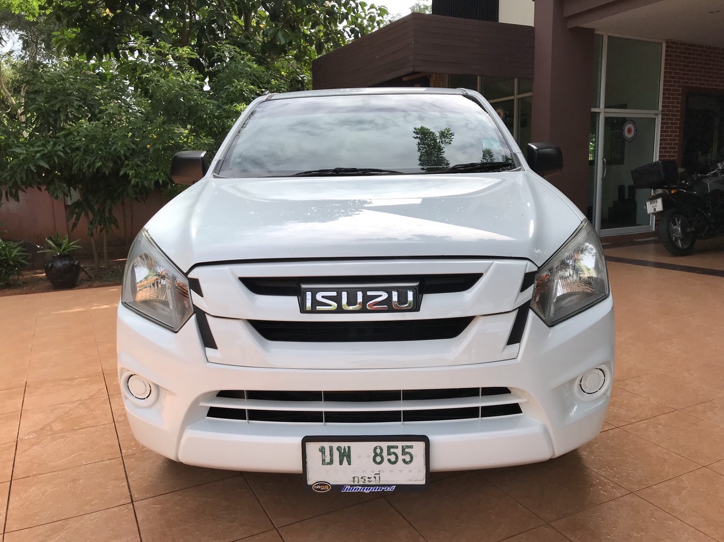 Isuzu D-Max Spark ปี 2016 สีขาว (รูปที่ 2)