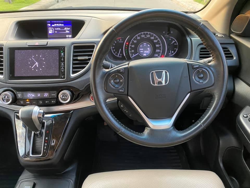 Honda CR-V ปี 2015 สีดำ (รูปที่ 10)