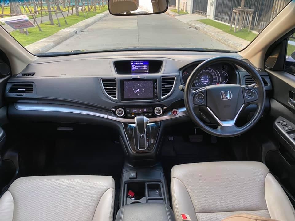 Honda CR-V ปี 2015 สีดำ (รูปที่ 6)