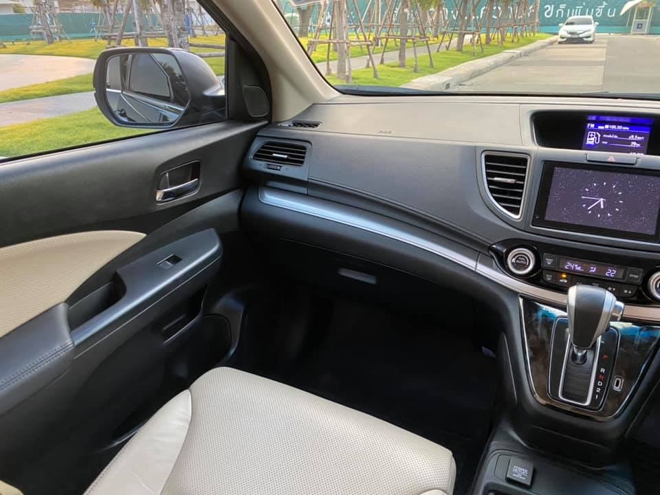 Honda CR-V ปี 2015 สีดำ (รูปที่ 9)